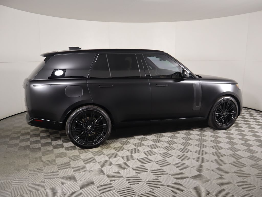 Thumbnail: 2025 Land Rover Range Rover - 4