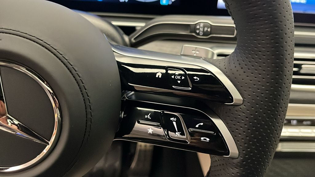 2025 Mercedes-Benz GLS 450 4MATIC 15