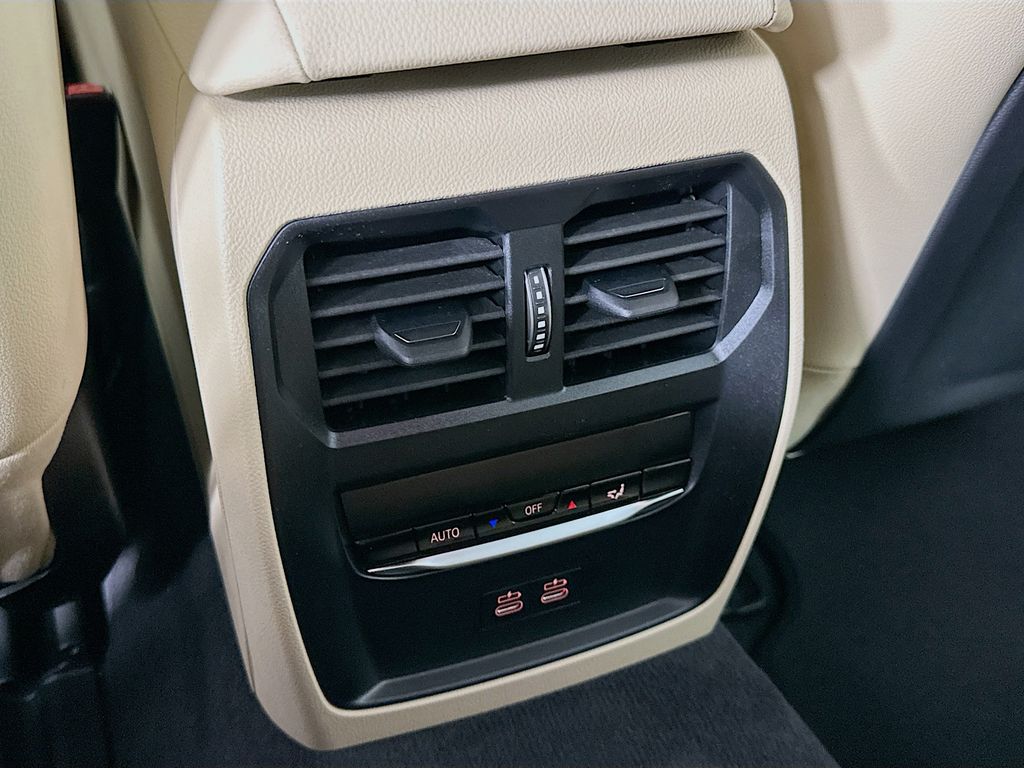 2025 BMW i4 M50 18