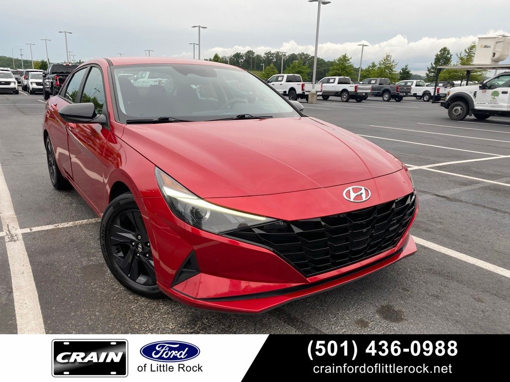 Calypso Red 2021 Hyundai Elantra SEL FWD Sedan Front-Wheel Drive Continuously Variable Transmission