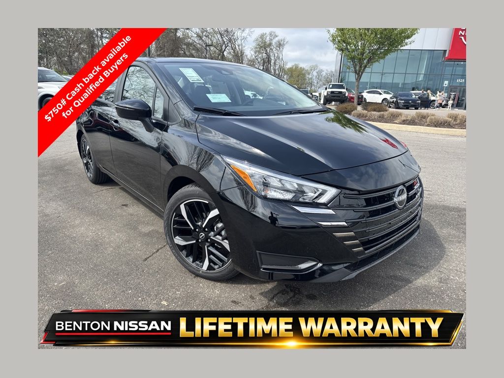 Super Black Metallic 2025 Nissan Versa SR FWD Sedan Front-Wheel Drive Continuously Variable Transmission