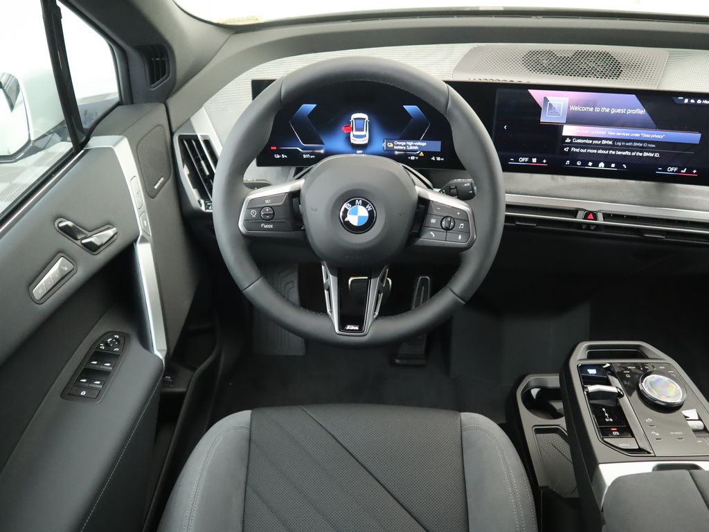 Thumbnail: 2026 BMW iX - 10