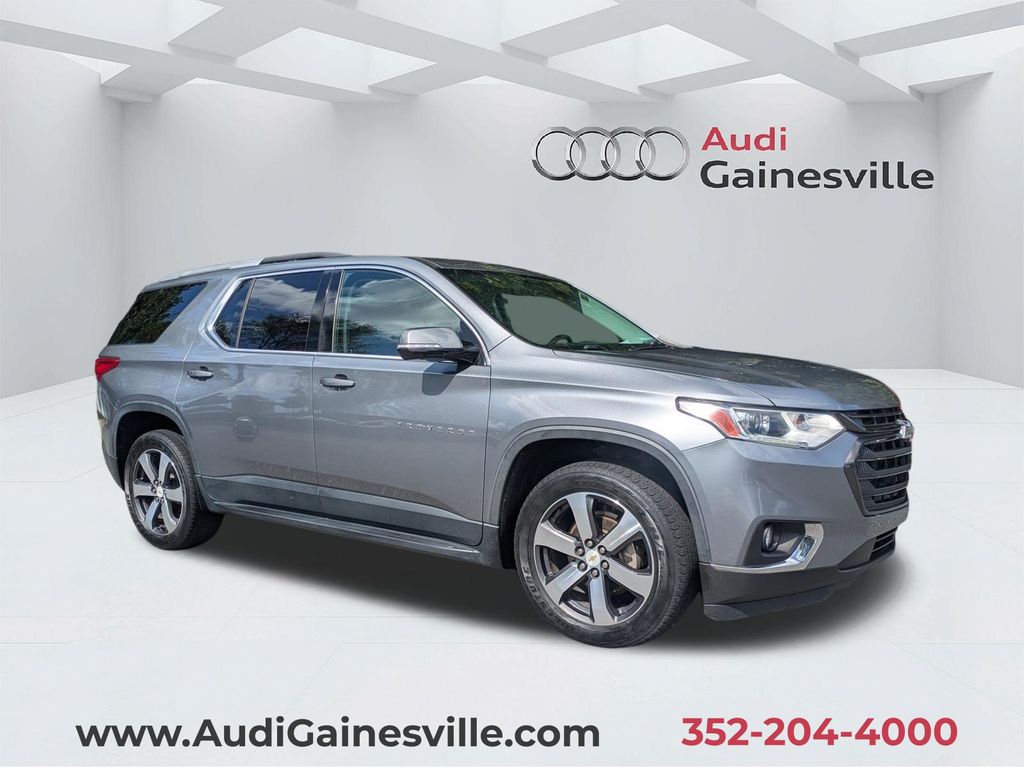 Gray (Satin Steel Metallic) 2018 Chevrolet Traverse SUV / Crossover Front-Wheel Drive 9-Speed Automatic