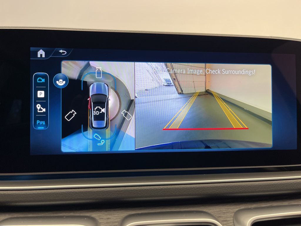 Thumbnail: 2026 Mercedes-Benz GLE - 19