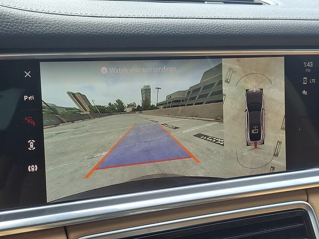 Thumbnail: 2023 Porsche Panamera - 21