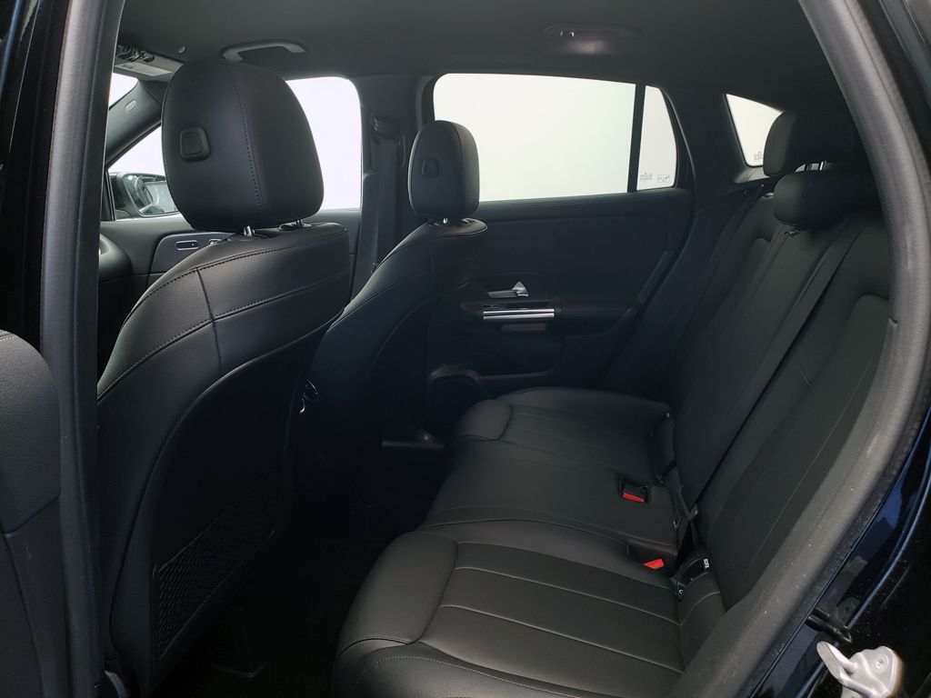 Thumbnail: 2021 Mercedes-Benz GLA - 22