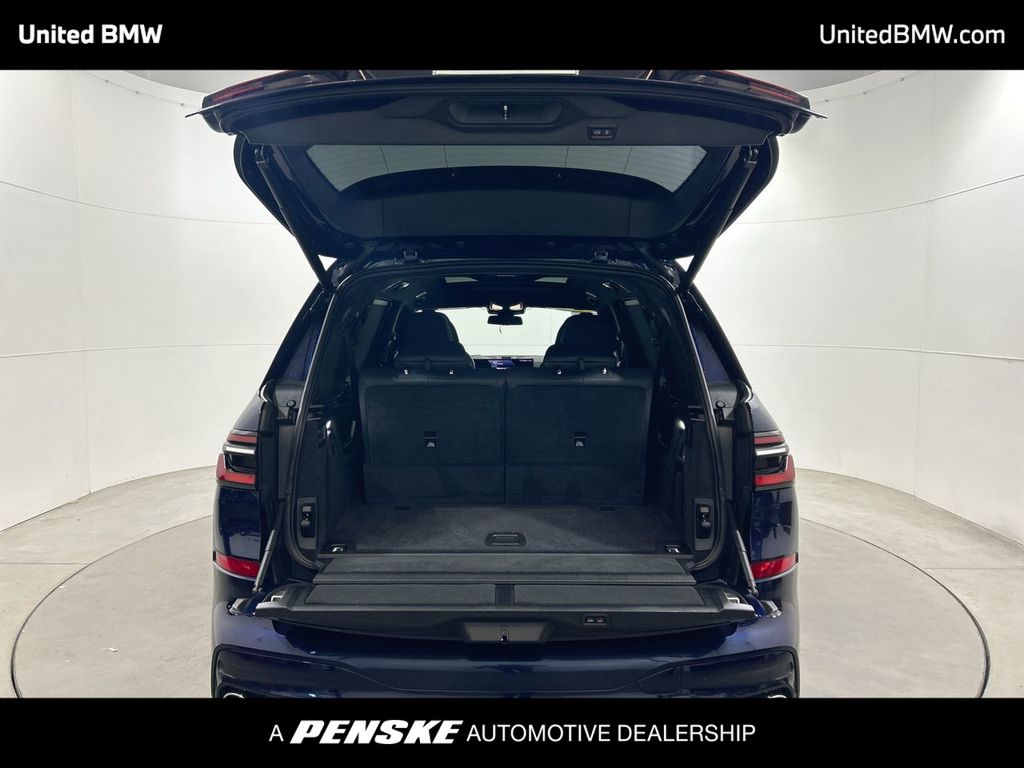 Thumbnail: 2024 BMW X7 - 23