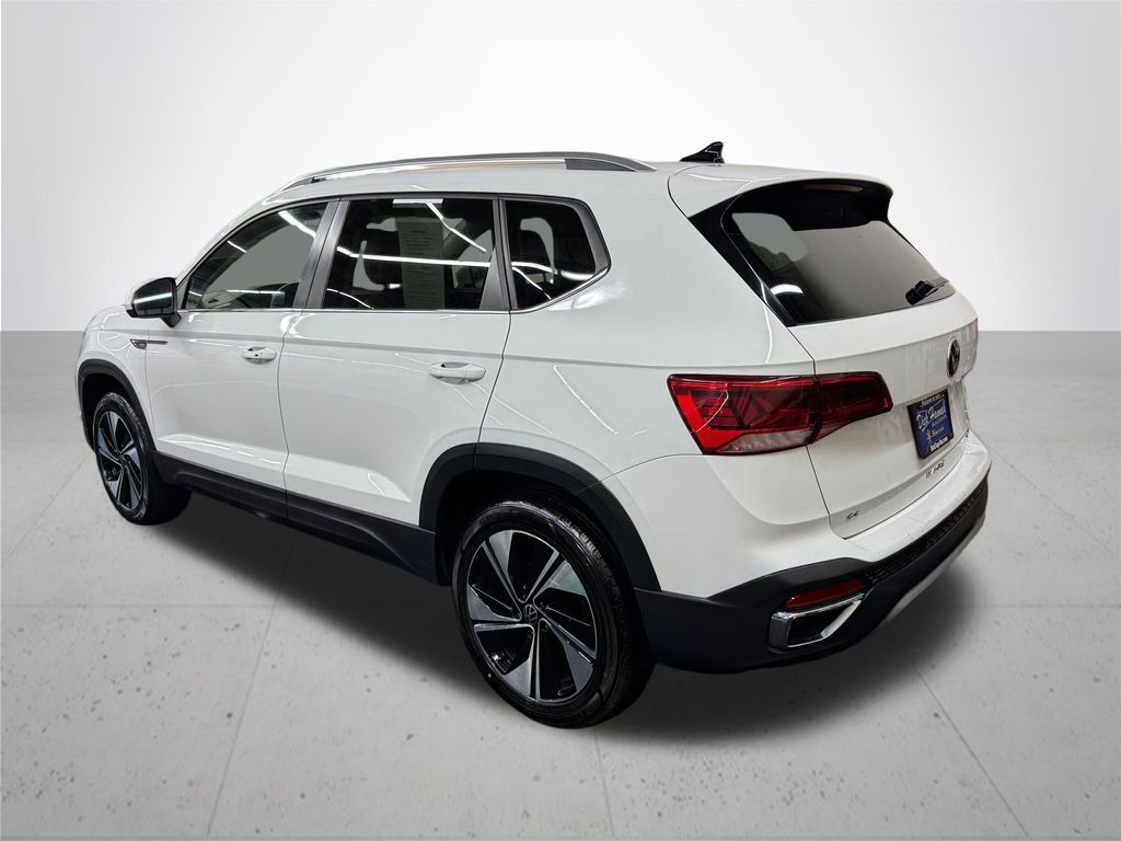 2024 Volkswagen Taos 1.5T SE