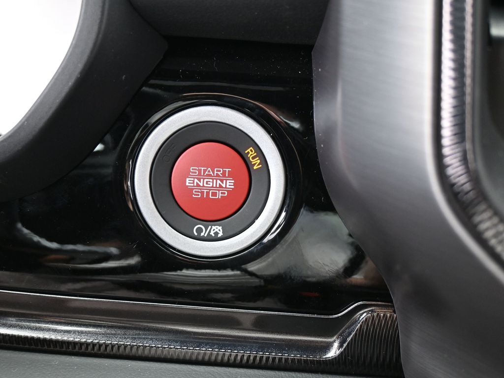 New 2026 Diamond Black Crystal Pearlcoat Ram RHO image 28