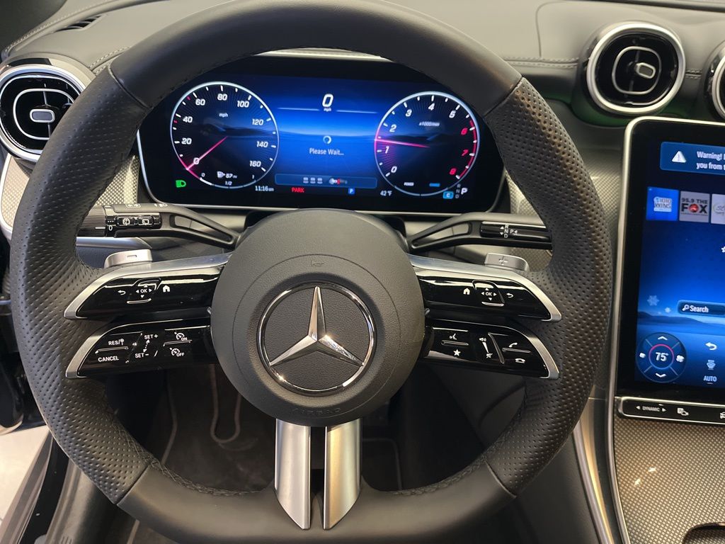 Thumbnail: 2025 Mercedes-Benz GLC - 13