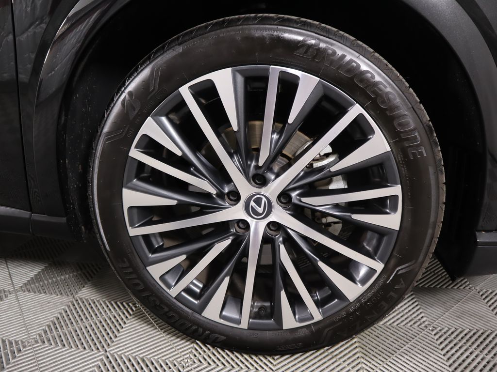 Thumbnail: 2024 Lexus RX - 32