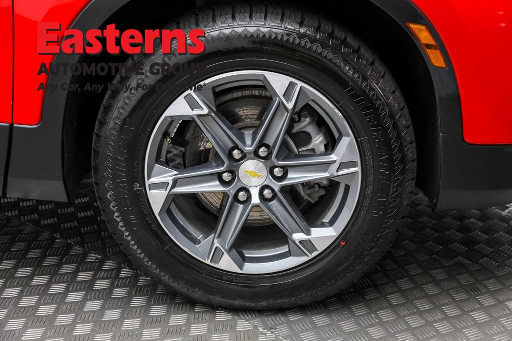 Used 2023 Red Chevrolet LT image 31
