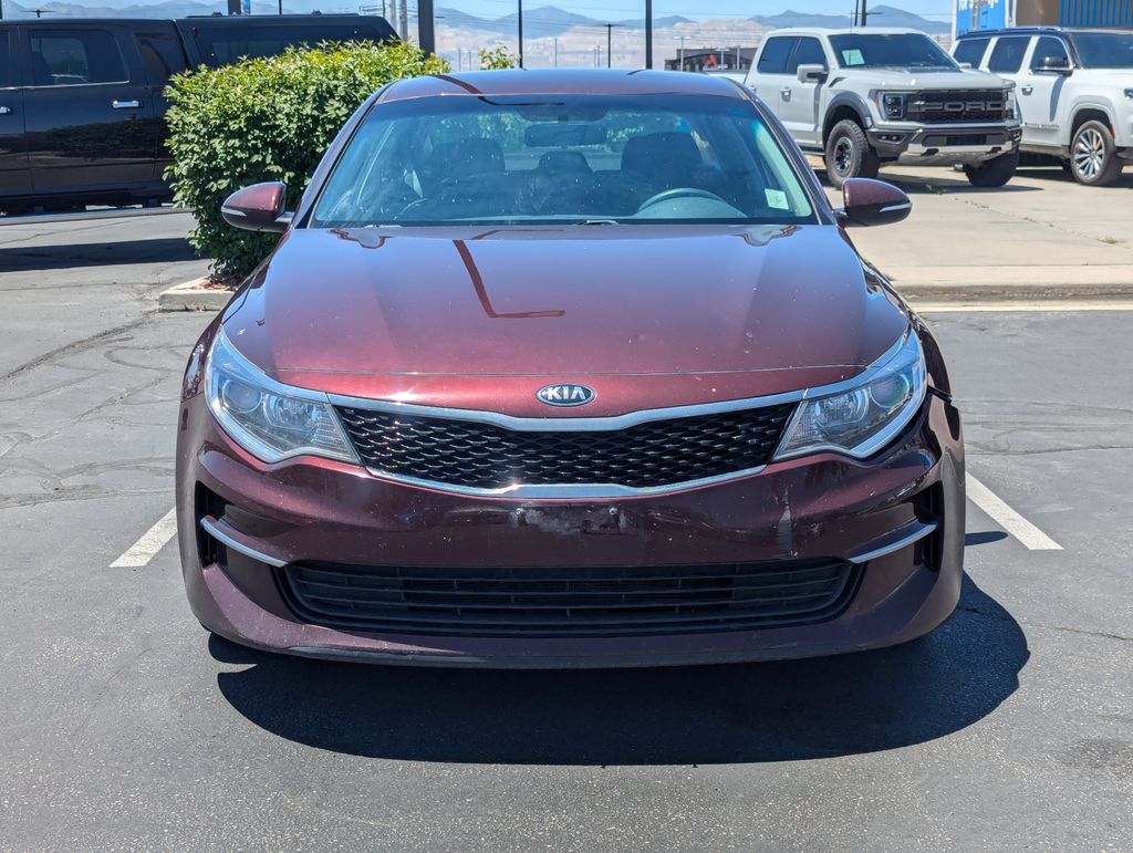 2016 Kia Optima LX 10