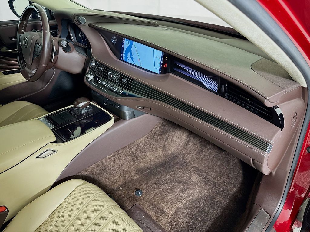 Thumbnail: 2018 Lexus LS - 31