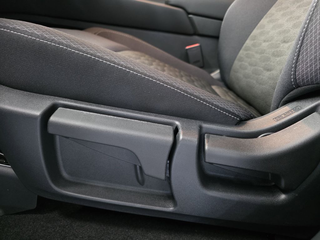 new 2026 Nissan Pathfinder car, priced at $33,008