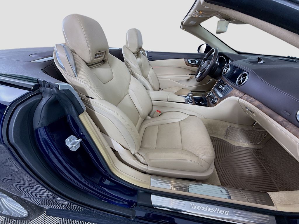 Thumbnail: 2016 Mercedes-Benz SL-Class - 29