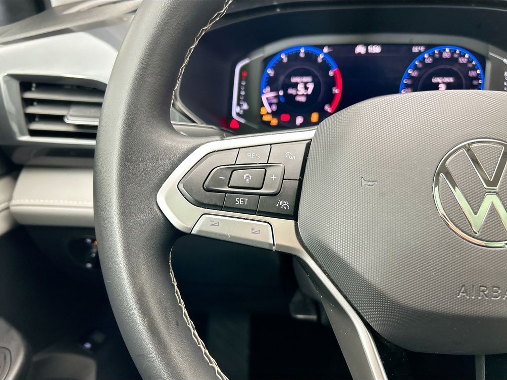 Thumbnail: 2022 Volkswagen Taos - 11