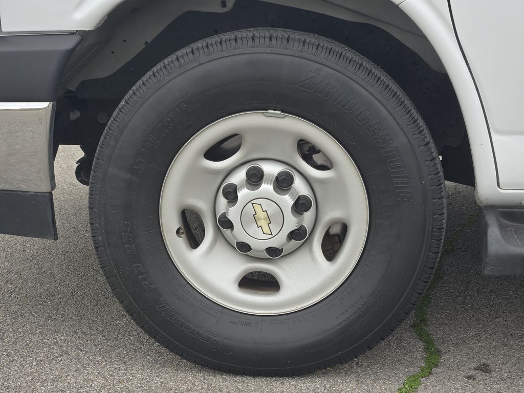 2023 Chevrolet Express 3500