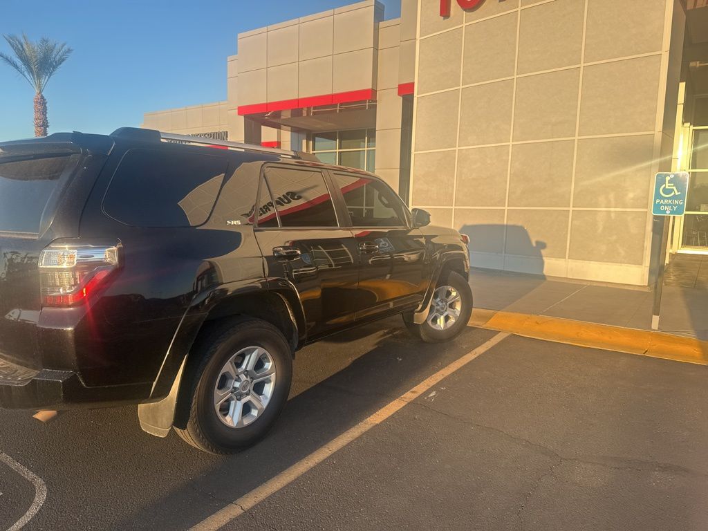 Thumbnail: 2021 Toyota 4Runner - 5