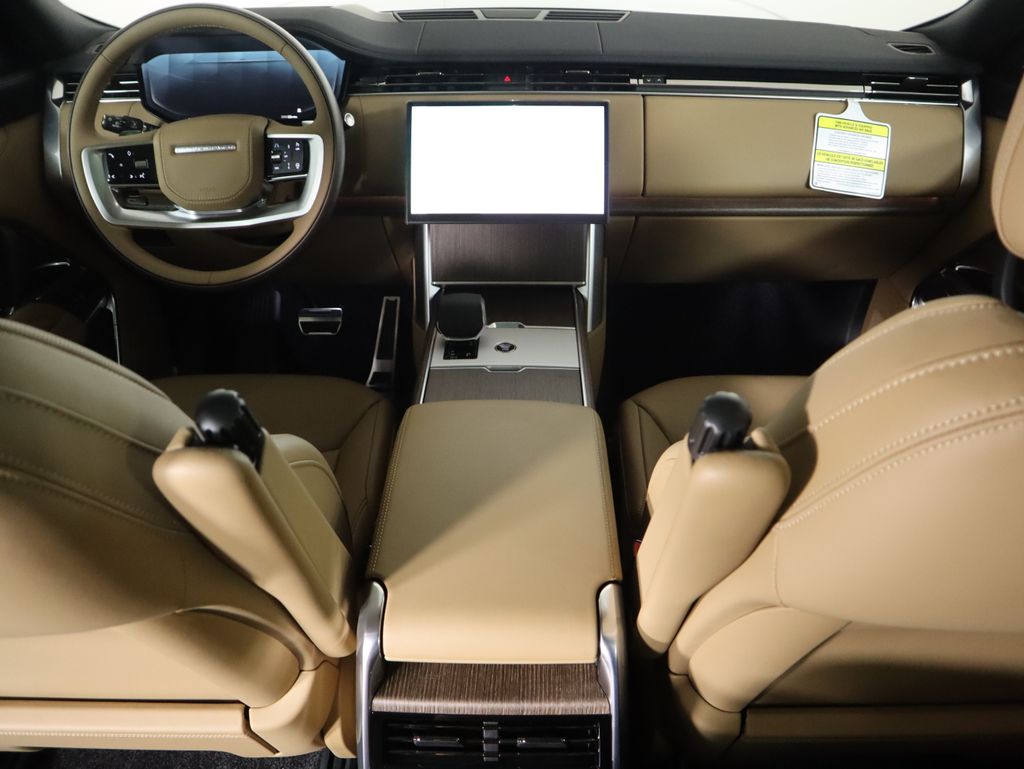 Thumbnail: 2025 Land Rover Range Rover - 14