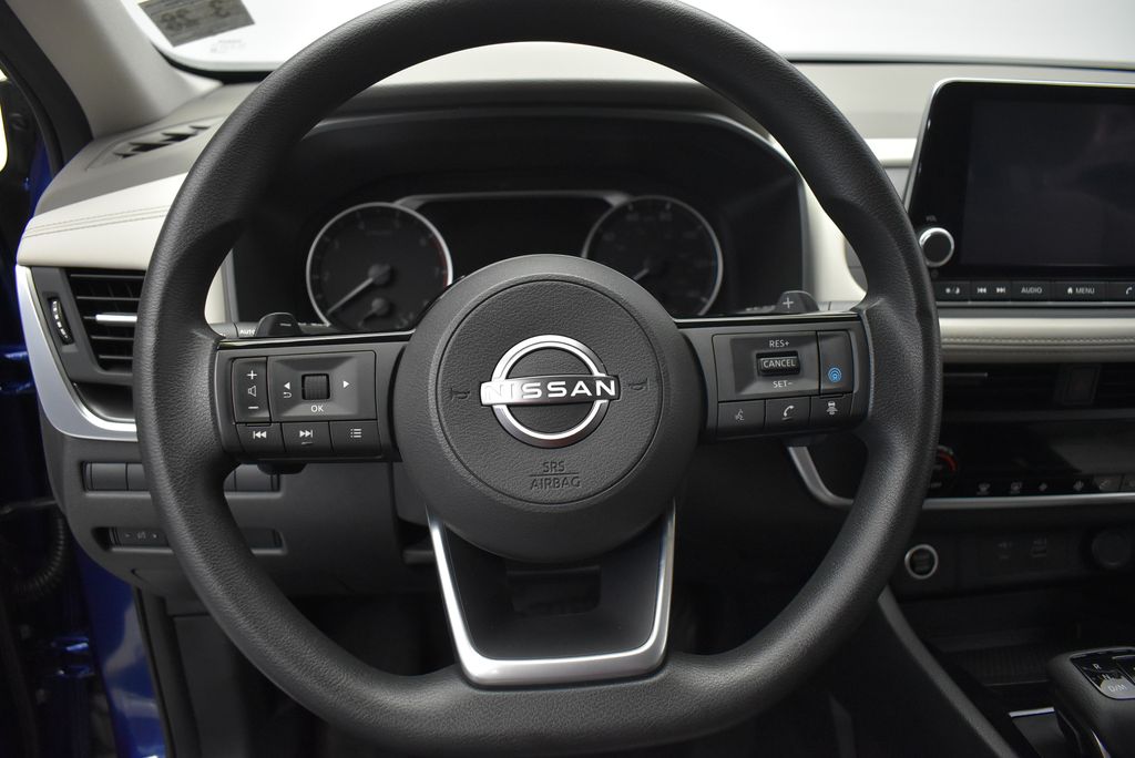 Thumbnail: 2023 Nissan Rogue - 16