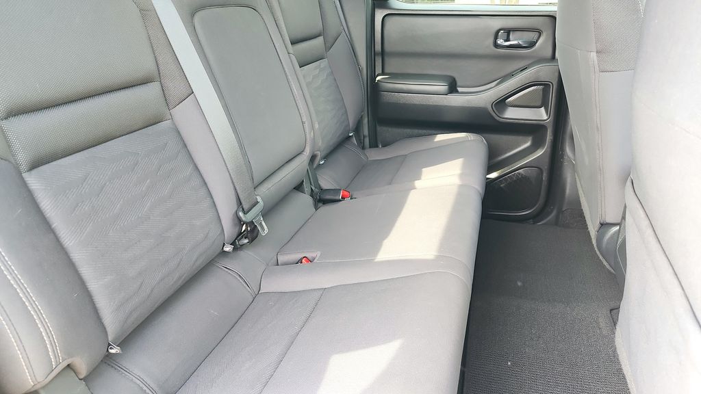 2023 Nissan Frontier