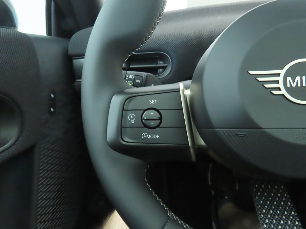 Thumbnail: 2026 MINI Cooper - 12