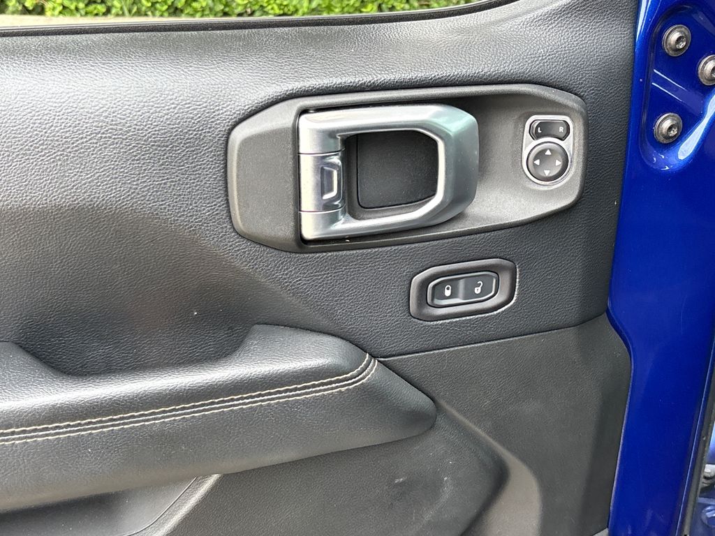 Used 2018 Blue Jeep Unlimited Sahara image 16