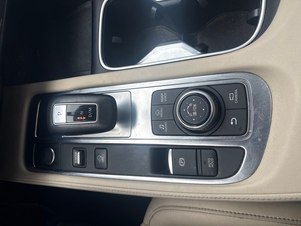 Used 2023 Gray INFINITI LUXE image 21