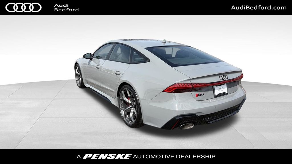 Thumbnail: 2026 Audi RS 7 - 4