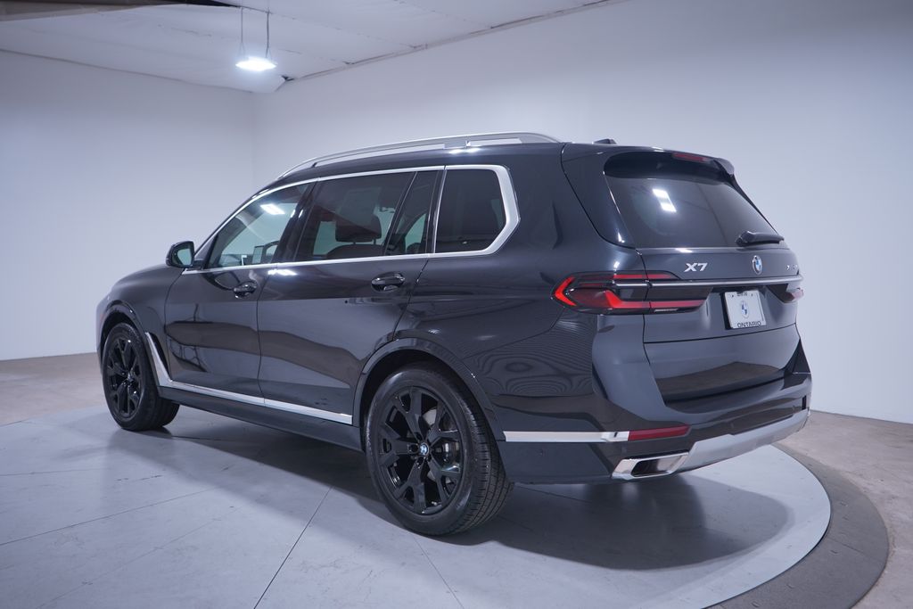 Thumbnail: 2025 BMW X7 - 3