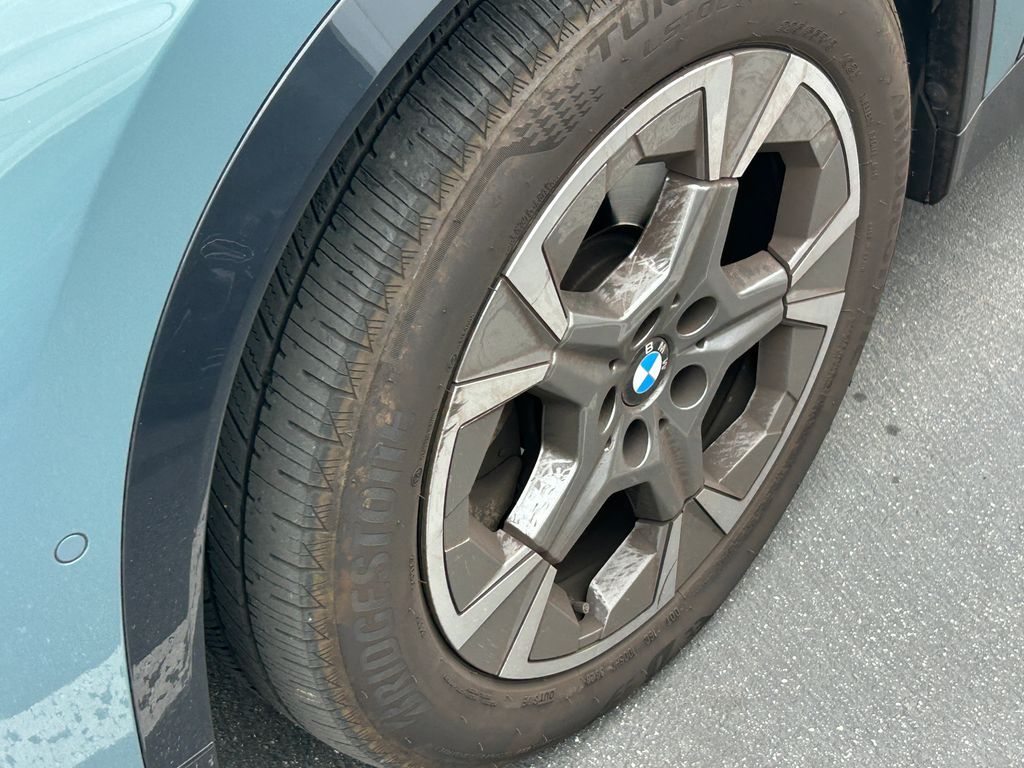 Thumbnail: 2023 BMW X1 - 3