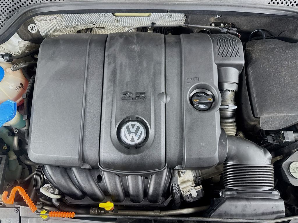 Used Car 2013 Volkswagen Beetle  2.5l For Sale Under $12,000 In Austin, Texas