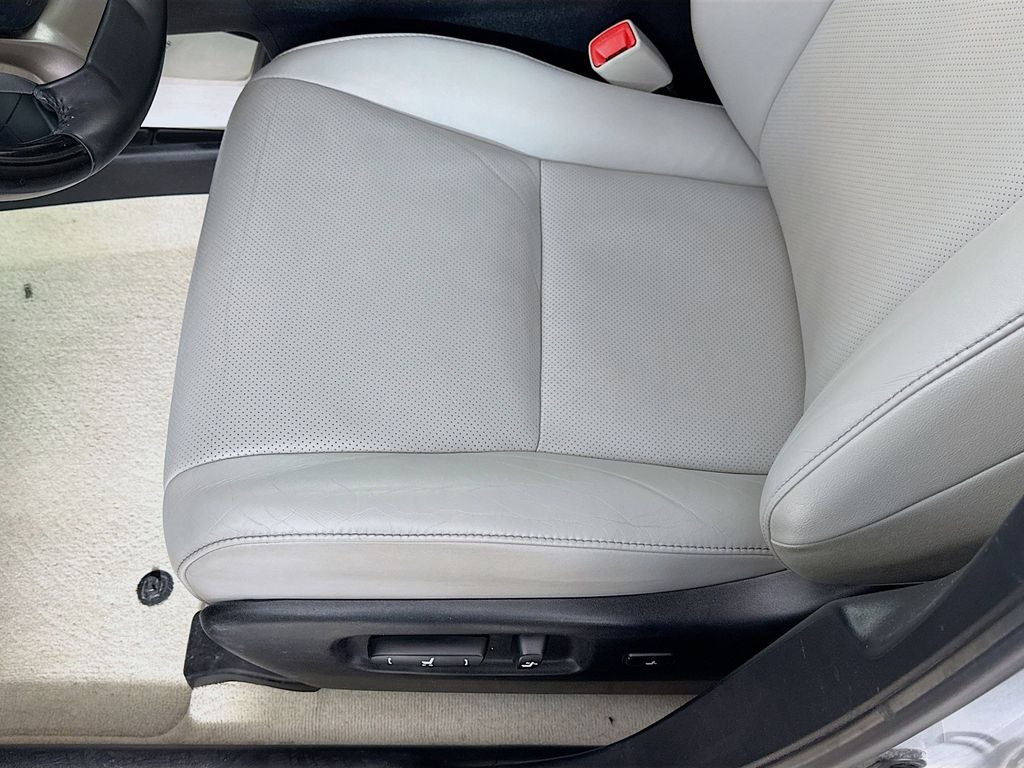 Thumbnail: 2013 Lexus RX - 20