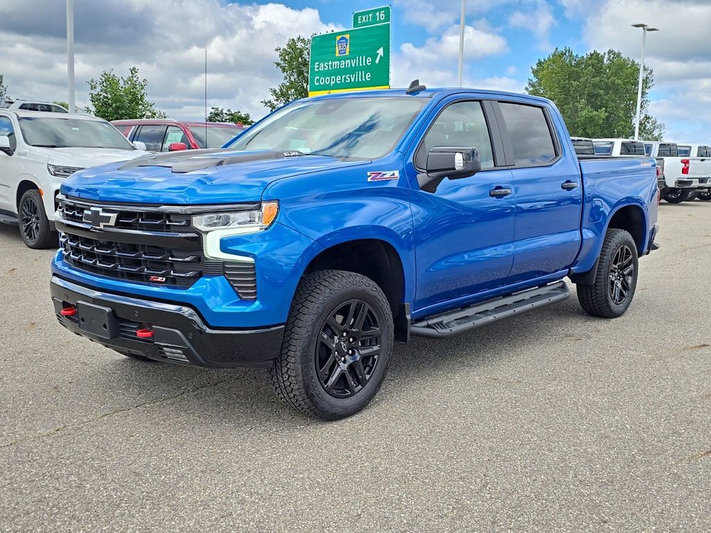 2024 Chevrolet Silverado 1500 LT Trail Boss 2