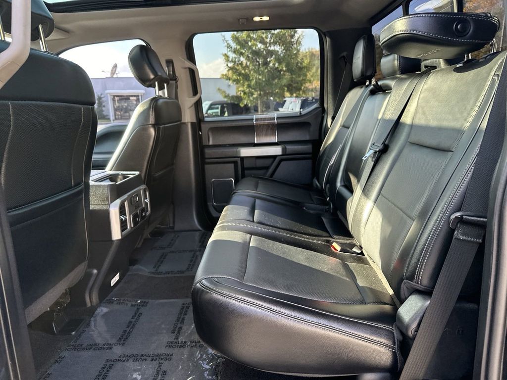 2018 Ford F-250SD Lariat 19