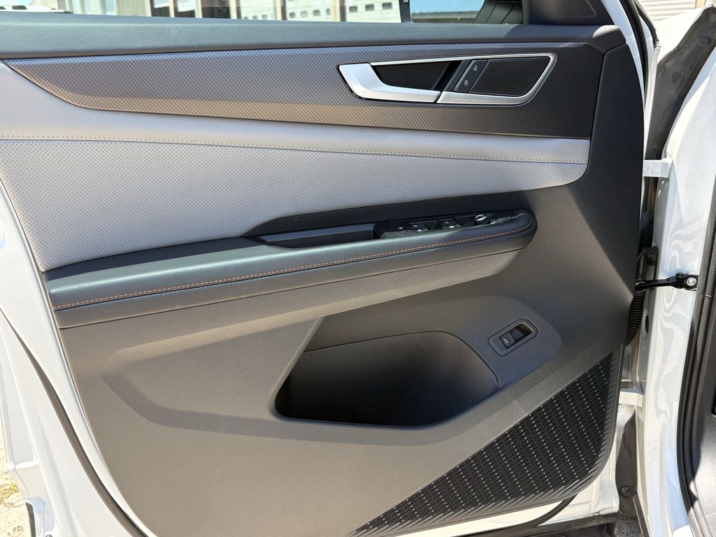 2024 Volkswagen Atlas 2.0T Peak Edition SEL White at DeMontrond Gulf Freeway