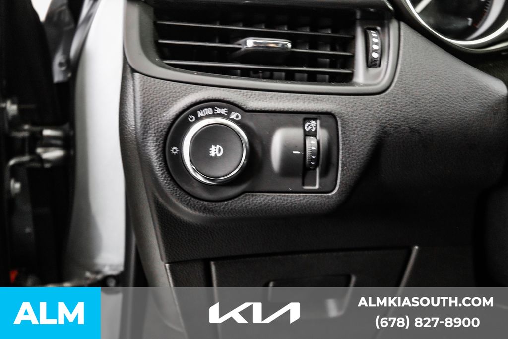 2020 Buick Envision Essence photo 30