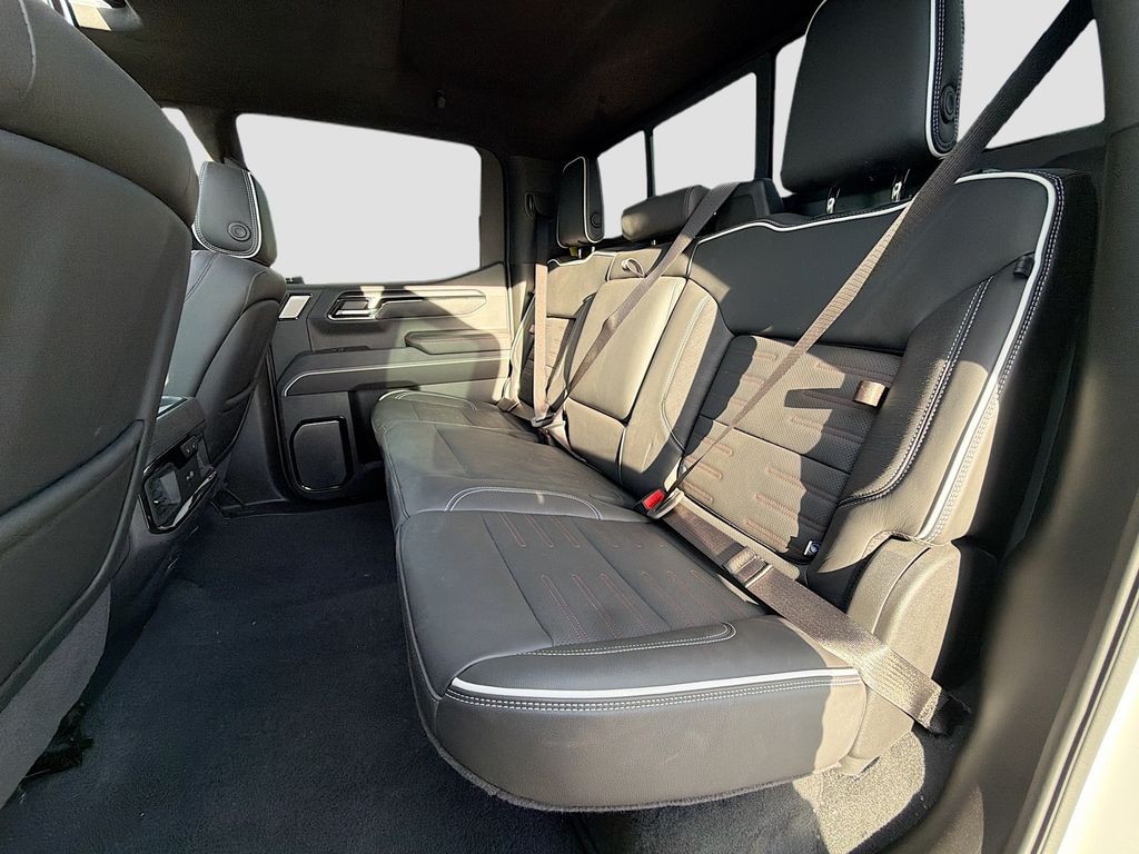 Used 2026 White GMC AT4X image 26
