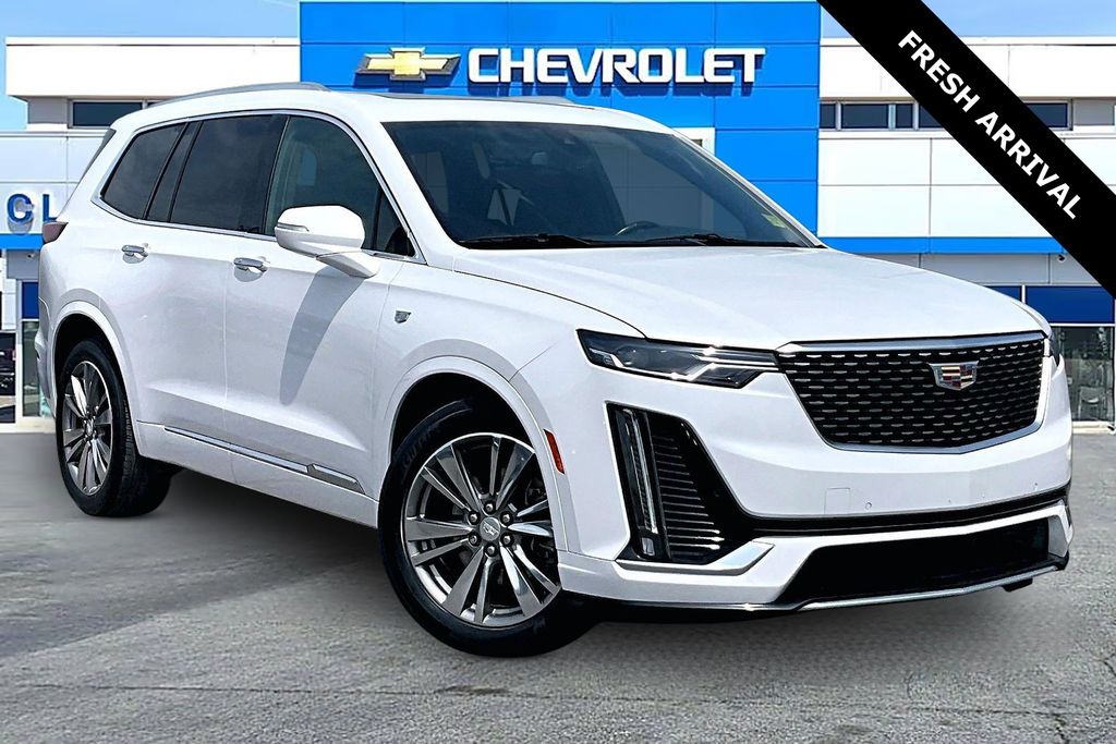 Crystal White Tricoat 2021 Cadillac XT6 Premium Luxury FWD SUV / Crossover Front-Wheel Drive 9-Speed Automatic