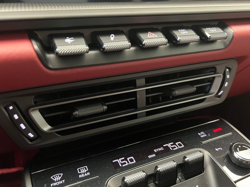 Thumbnail: 2022 Porsche 911 - 13