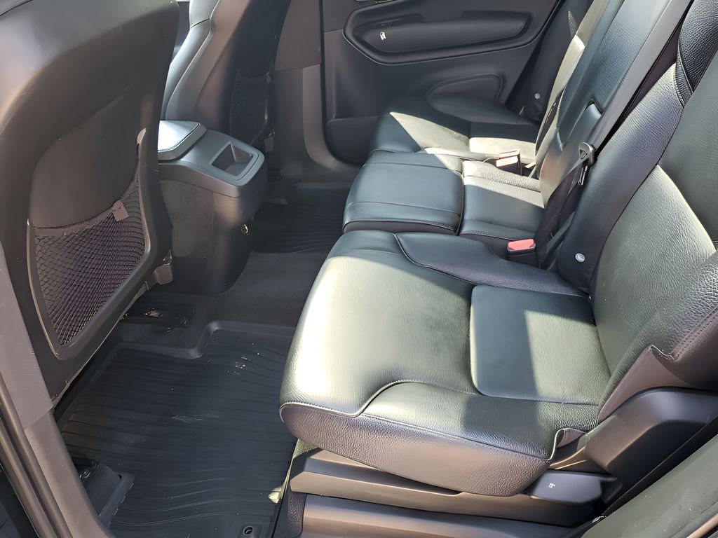 Used Car 2017 Volvo Xc90  T5 Momentum For Sale Under $20,000 In Austin, Texas