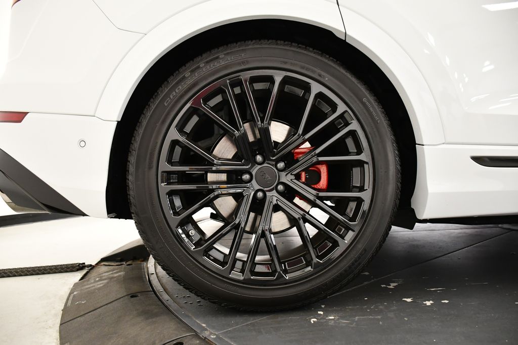 Thumbnail: 2026 Audi SQ8 - 14