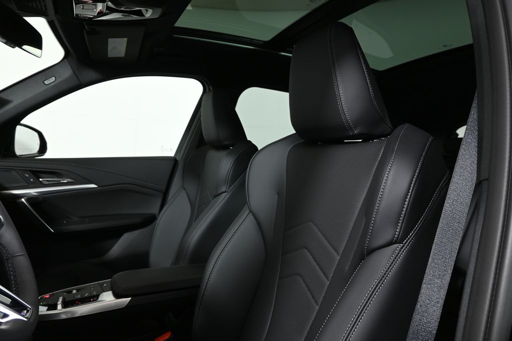 Thumbnail: 2026 BMW X1 - 16