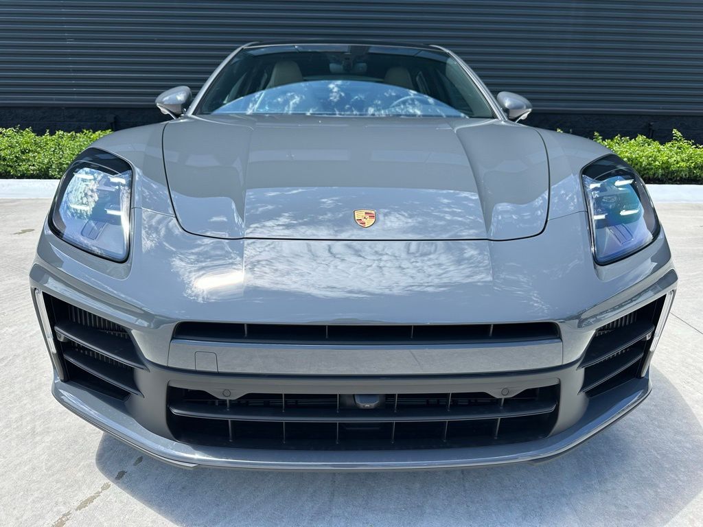 Thumbnail: 2025 Porsche Panamera - 7