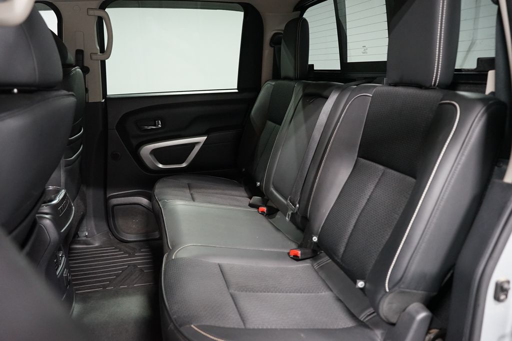 Thumbnail: 2018 Nissan Titan - 30