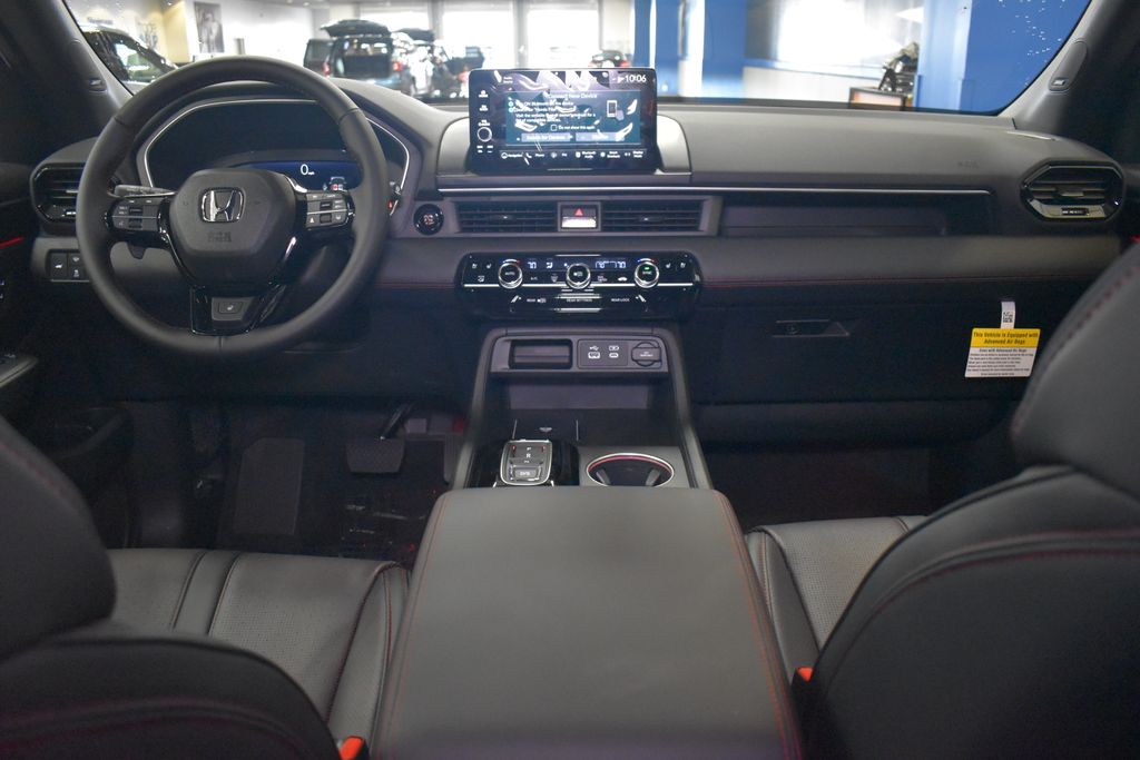 Thumbnail: 2025 Honda Pilot - 10