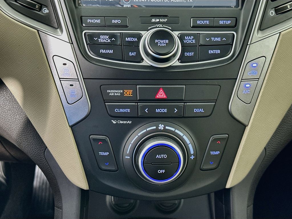 Thumbnail: 2016 Hyundai Santa Fe - 16