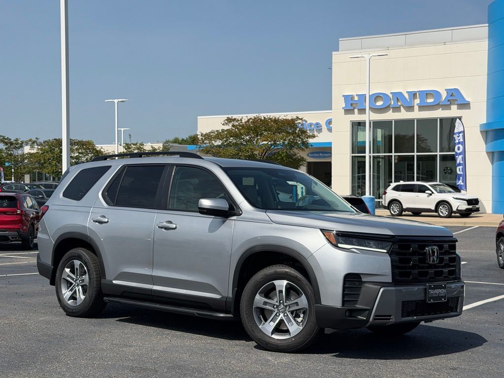 Solar Silver Metallic 2026 Honda Pilot SUV / Crossover Front-Wheel Drive Automatic