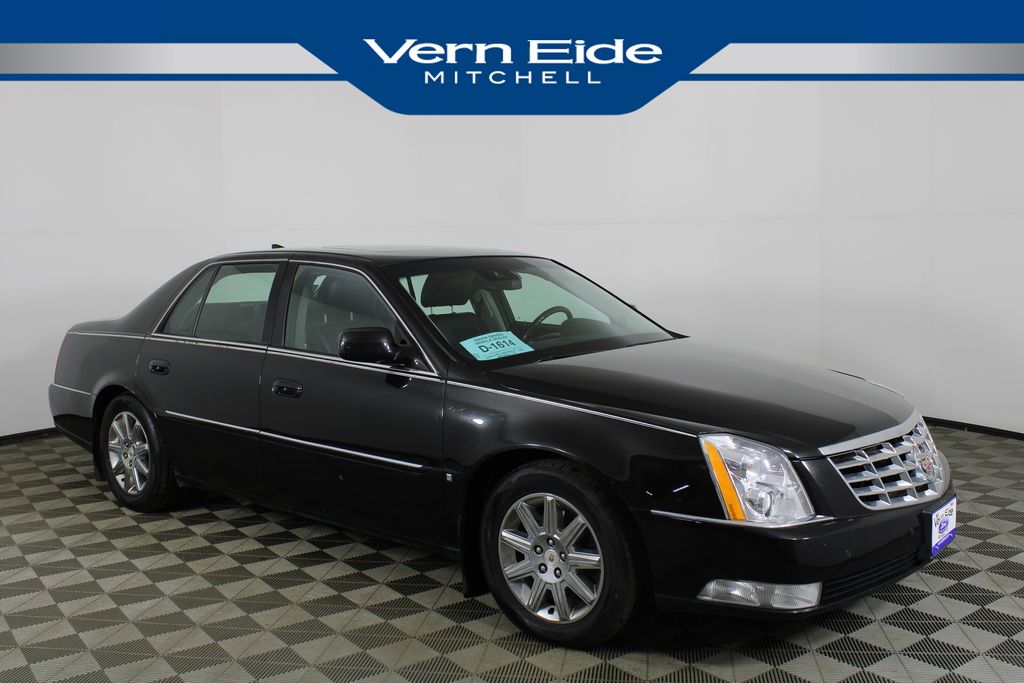 Used 2009 Cadillac DTS for sale in 